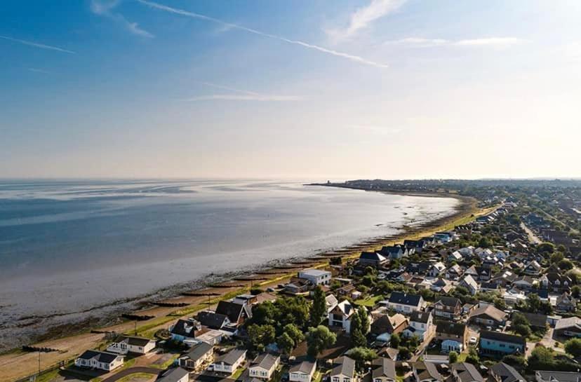 The Windermere Whitstable Buitenkant foto